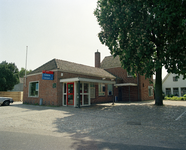 810115 Gezicht op het postkantoor (Dorpsweg 46) te Maartensdijk.